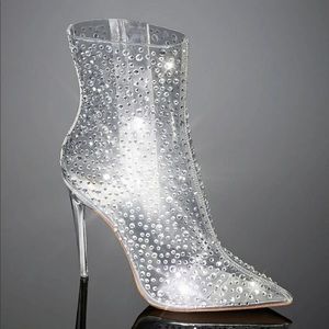 Jennifer Lopez boots
